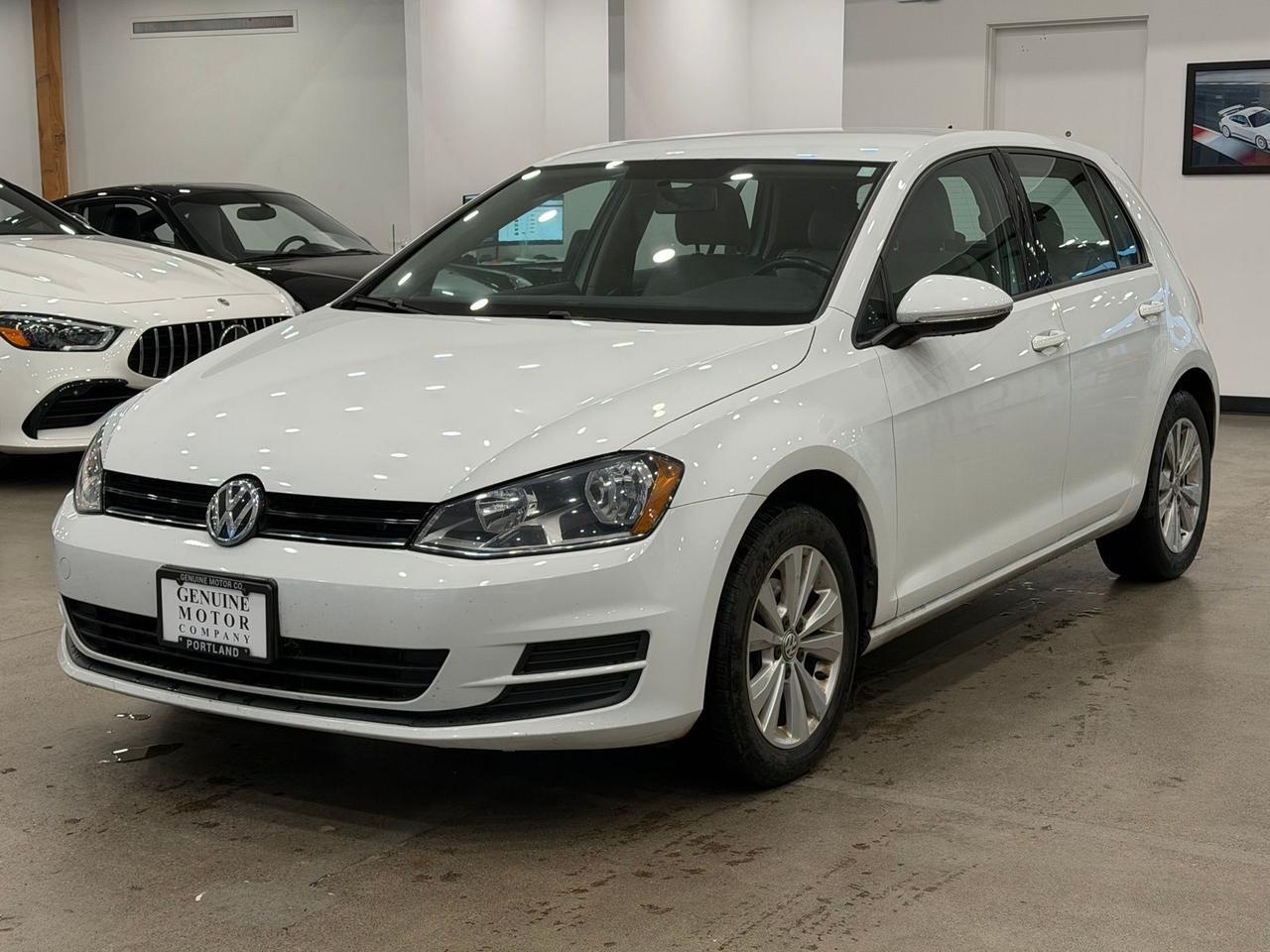 2015 Volkswagen Golf TDI S 4-Door