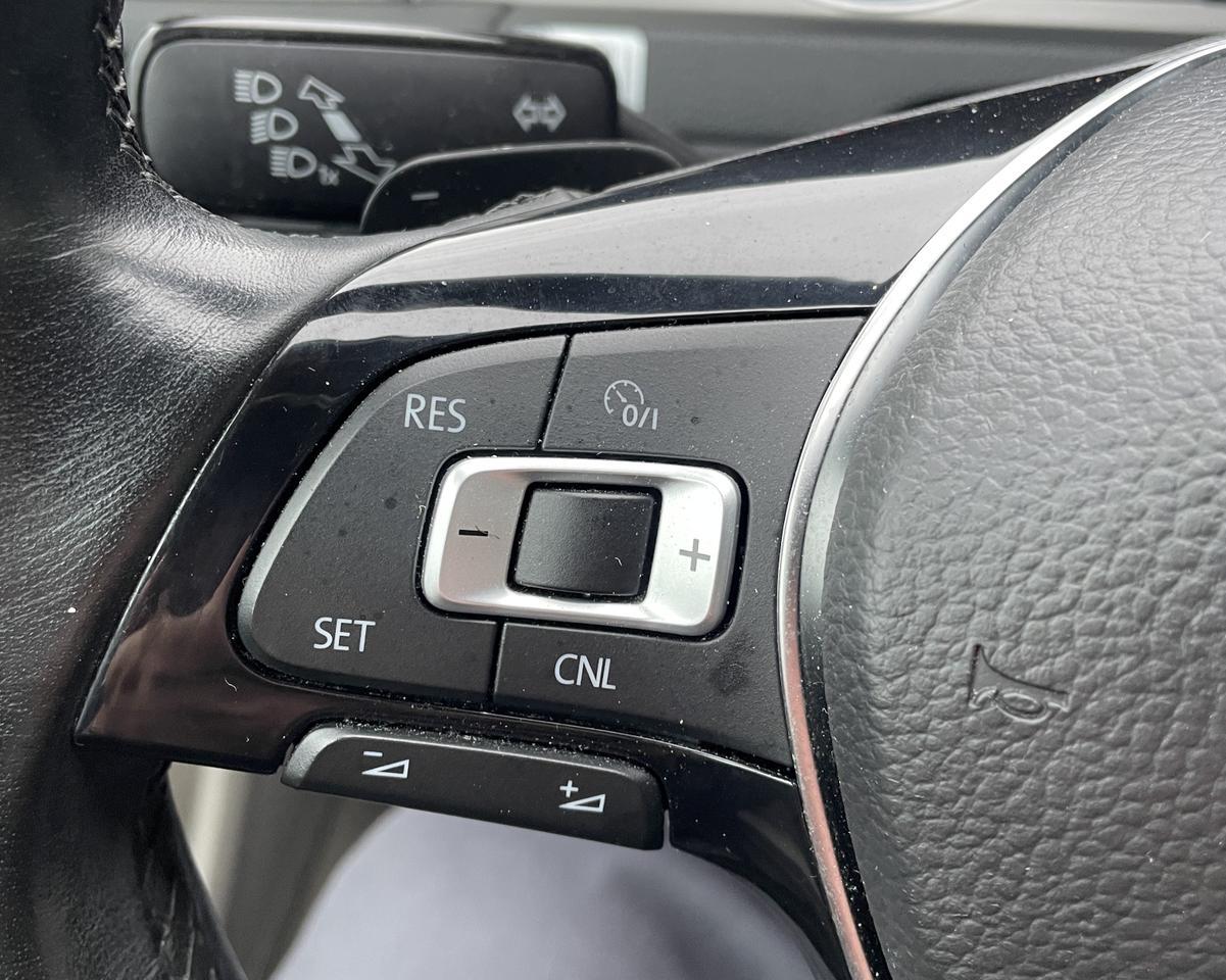 2015 Volkswagen Golf TDI S Hatchback Sedan 4D