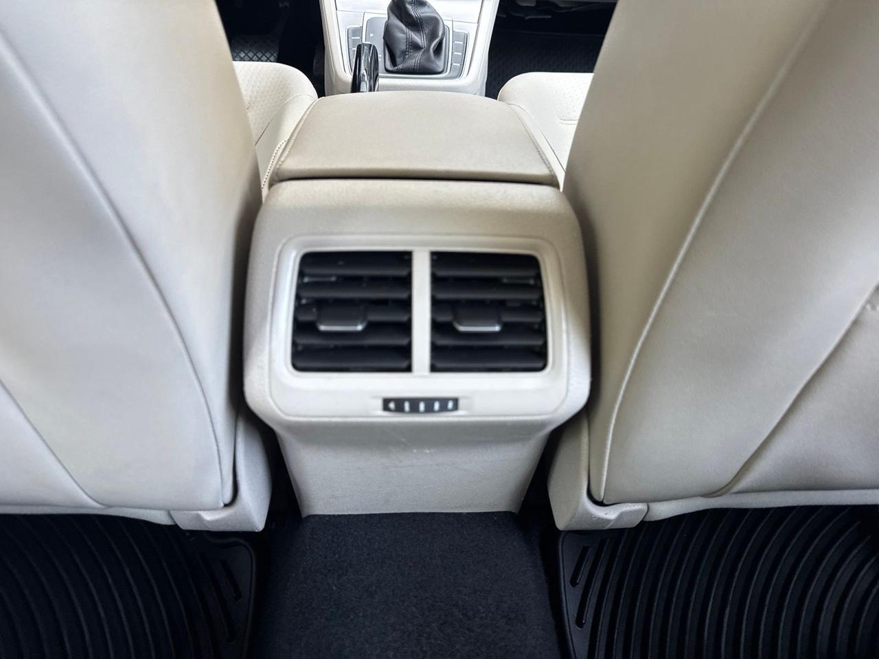 2015 Volkswagen Golf TDI SE 4-Door Warrenton VA