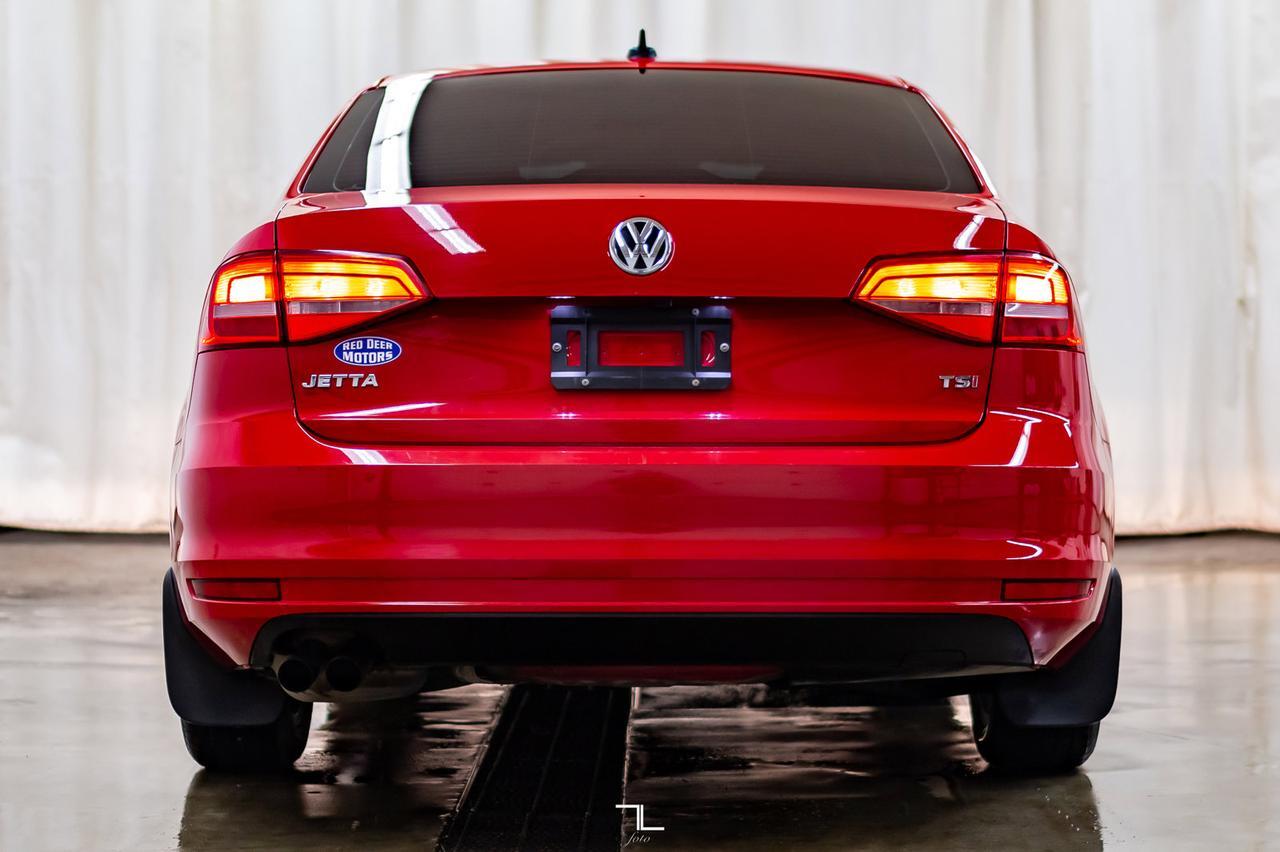 2015 Volkswagen Jetta Comfortline Manual Roof BCam Red Deer AB