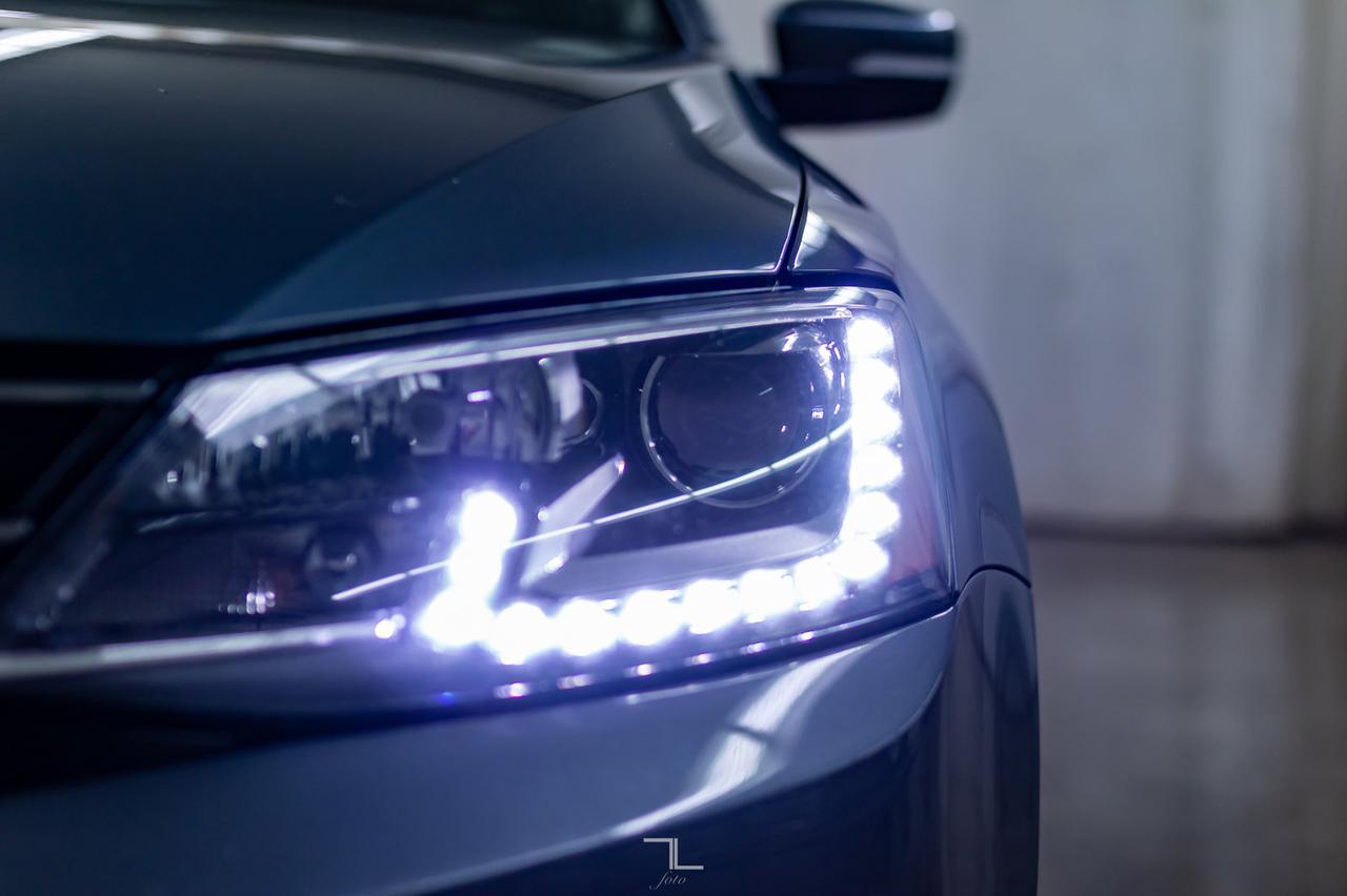 2015 Volkswagen Jetta Highline Diesel Leather Roof Nav Red Deer AB