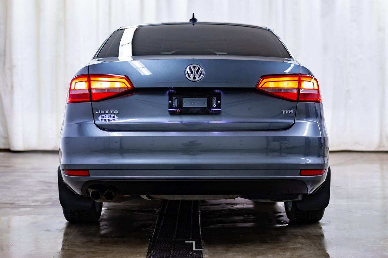 2015 Volkswagen Jetta Highline Diesel Leather Roof Nav Red Deer AB