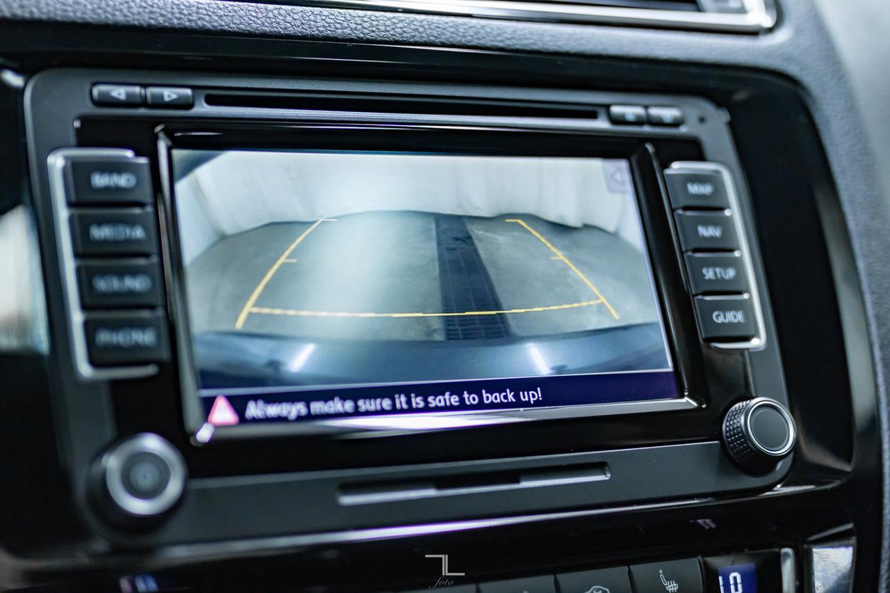 2015 Volkswagen Jetta Highline Diesel Leather Roof Nav Red Deer AB