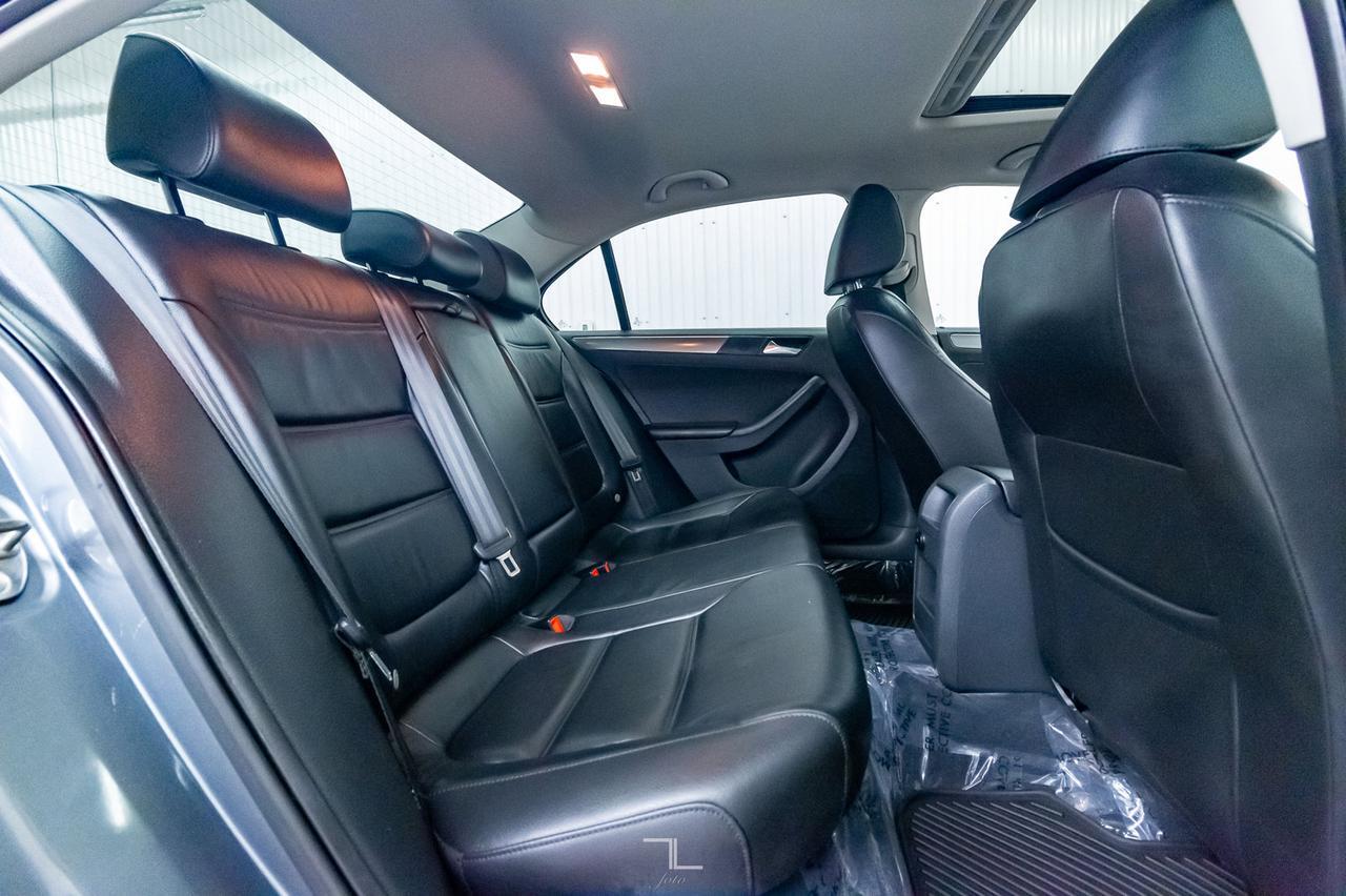 2015 Volkswagen Jetta Highline Diesel Leather Roof Nav Red Deer AB