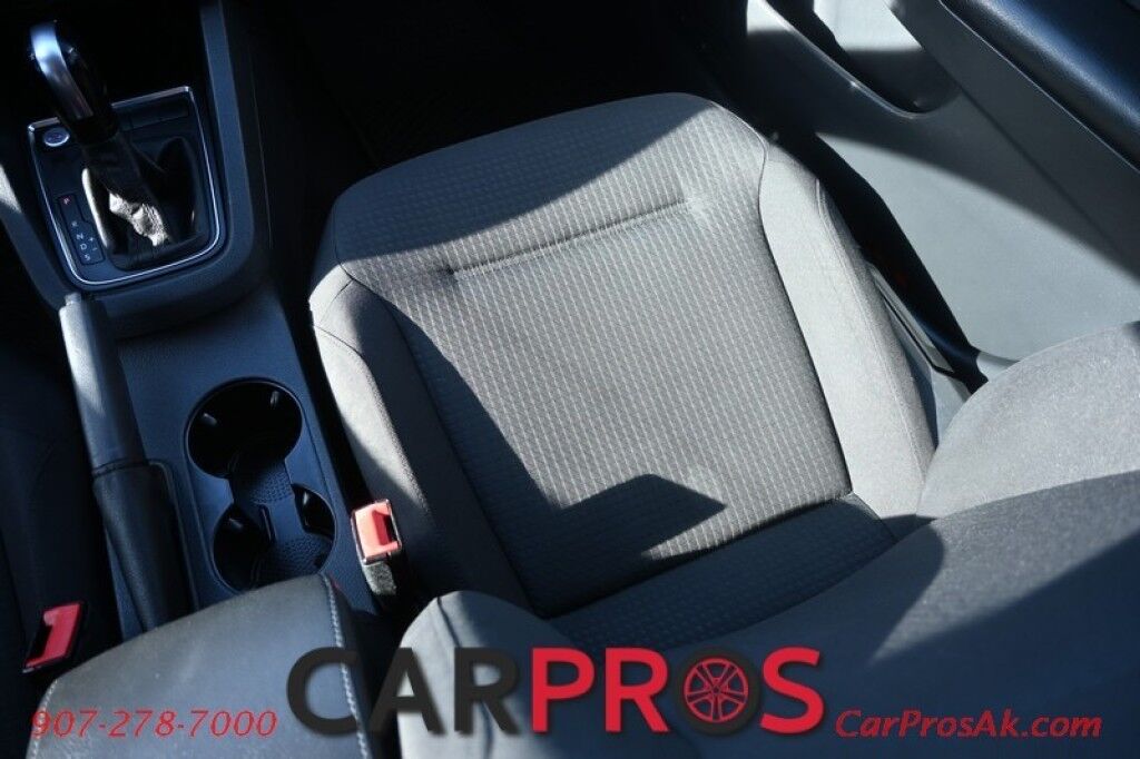 2015 Volkswagen Jetta S - 2.0L 4-Cyl - Automatic - Premium Cloth Seats - Power Locks, Windows & Mirrors - Cruise Control - Back Up Camera - Bluetooth - Aux & USB Input - Air Conditioning - Keyless Entry & Start - 34 MPG Anchorage AK