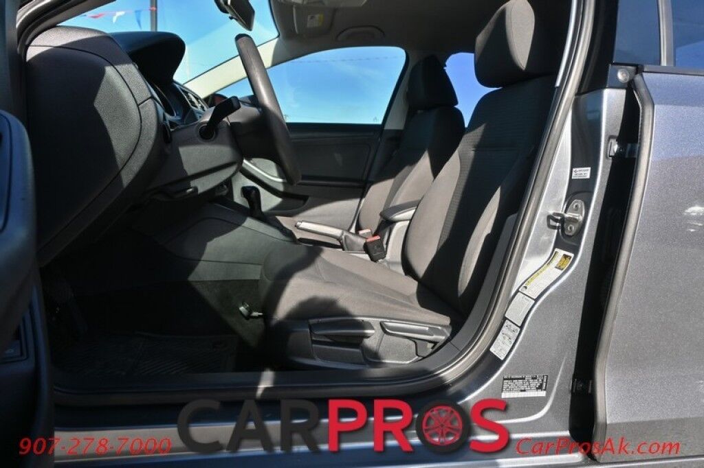 2015 Volkswagen Jetta S - 2.0L 4-Cyl - Automatic - Premium Cloth Seats - Power Locks, Windows & Mirrors - Cruise Control - Back Up Camera - Bluetooth - Aux & USB Input - Air Conditioning - Keyless Entry & Start - 34 MPG Anchorage AK