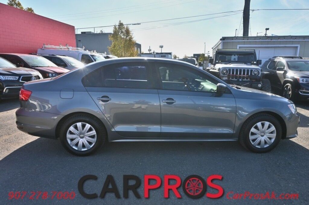 2015 Volkswagen Jetta S - 2.0L 4-Cyl - Automatic - Premium Cloth Seats - Power Locks, Windows & Mirrors - Cruise Control - Back Up Camera - Bluetooth - Aux & USB Input - Air Conditioning - Keyless Entry & Start - 34 MPG Anchorage AK