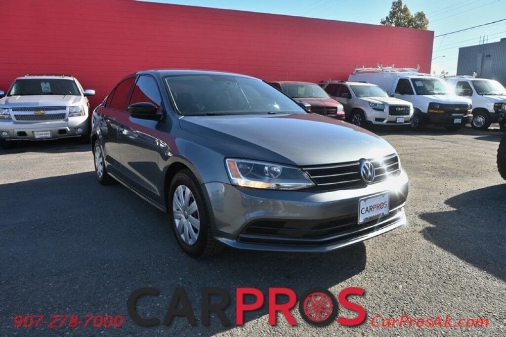 2015 Volkswagen Jetta S - 2.0L 4-Cyl - Automatic - Premium Cloth Seats - Power Locks, Windows & Mirrors - Cruise Control - Back Up Camera - Bluetooth - Aux & USB Input - Air Conditioning - Keyless Entry & Start - 34 MPG