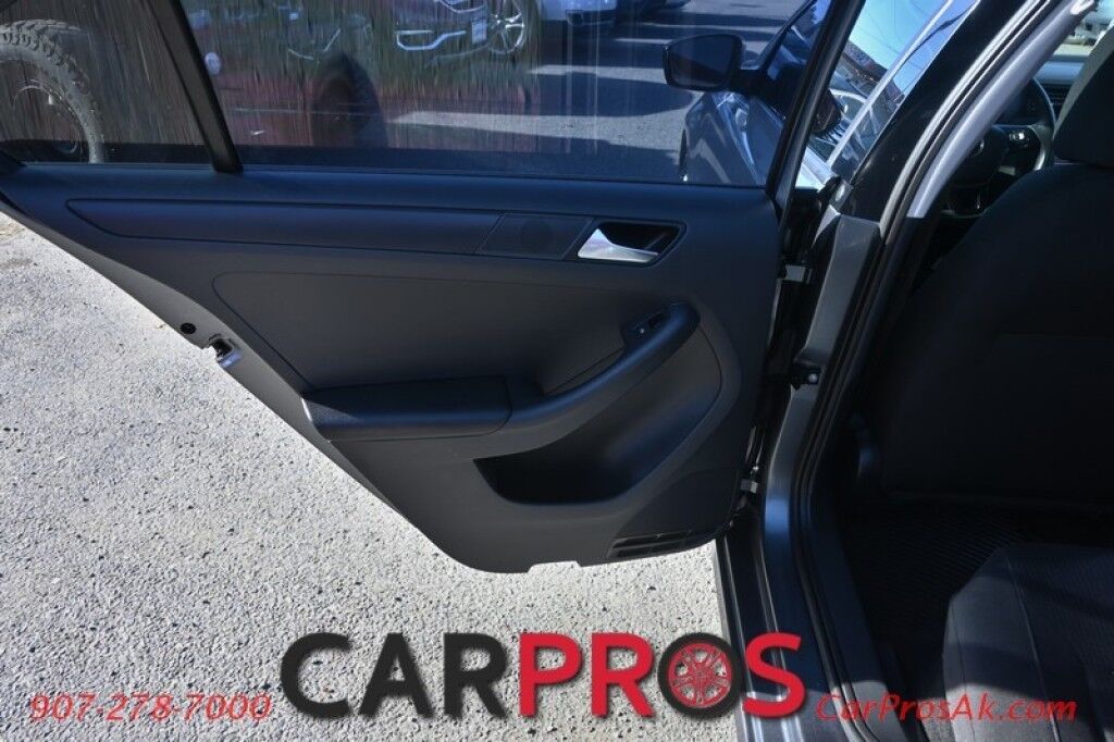 2015 Volkswagen Jetta S - 2.0L 4-Cyl - Automatic - Premium Cloth Seats - Power Locks, Windows & Mirrors - Cruise Control - Back Up Camera - Bluetooth - Aux & USB Input - Air Conditioning - Keyless Entry & Start - 34 MPG Anchorage AK