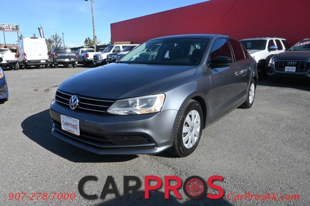 2015 Volkswagen Jetta S - 2.0L 4-Cyl - Automatic - Premium Cloth Seats - Power Locks, Windows & Mirrors - Cruise Control - Back Up Camera - Bluetooth - Aux & USB Input - Air Conditioning - Keyless Entry & Start - 34 MPG