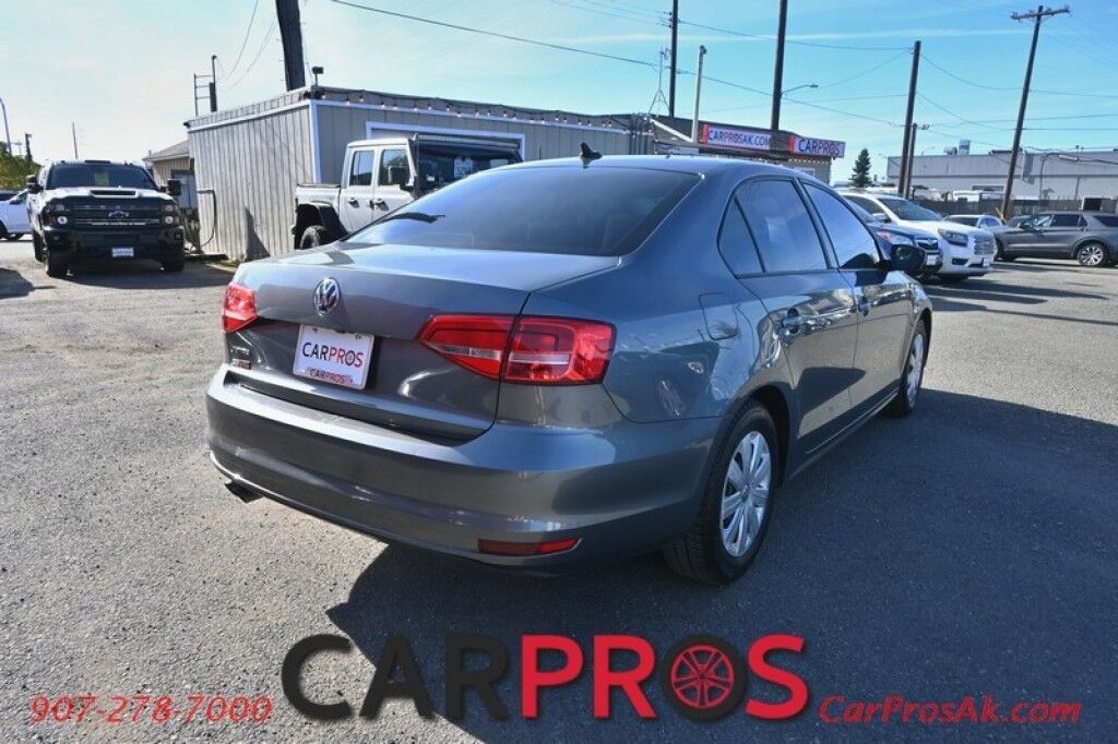 2015 Volkswagen Jetta S - 2.0L 4-Cyl - Automatic - Premium Cloth Seats - Power Locks, Windows & Mirrors - Cruise Control - Back Up Camera - Bluetooth - Aux & USB Input - Air Conditioning - Keyless Entry & Start - 34 MPG Anchorage AK