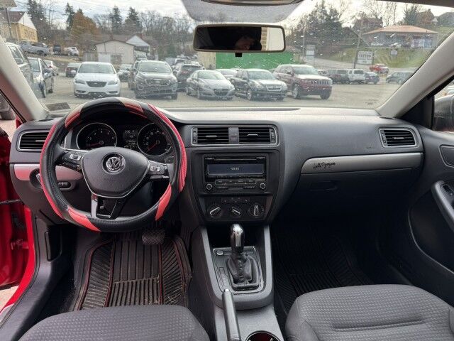 2015 Volkswagen Jetta Sedan 1.8T SE North Versailles PA