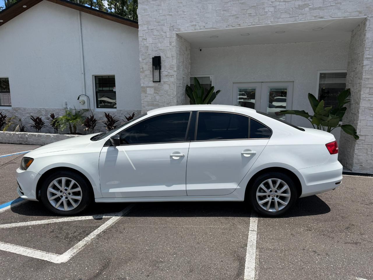 2015 Volkswagen Jetta Sedan 4dr Auto 1.8T SE