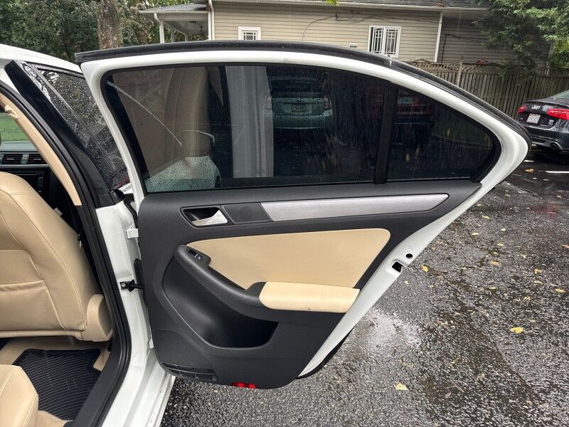 2015 Volkswagen Jetta Sedan TDI SE w/ Connectivity Arlington VA