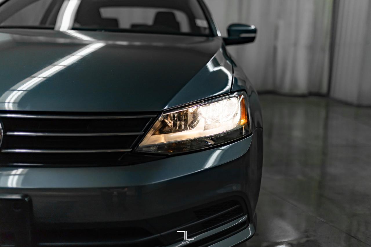 2015 Volkswagen Jetta Trendline Plus Manual BCam HSeats Red Deer AB