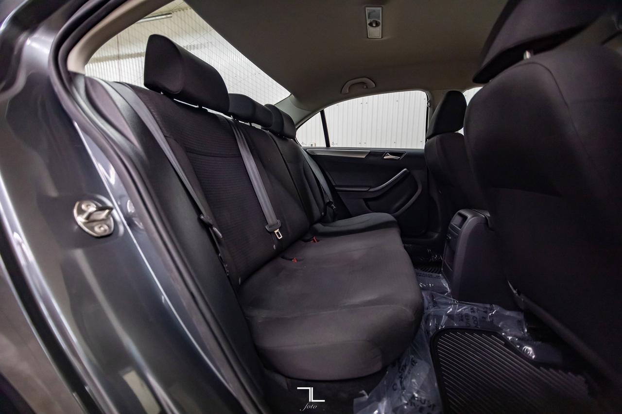 2015 Volkswagen Jetta Trendline Plus Manual BCam HSeats Red Deer AB