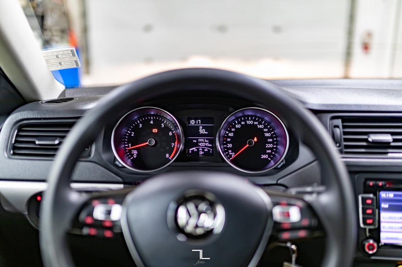 2015 Volkswagen Jetta Trendline Plus Manual BCam HSeats Red Deer AB