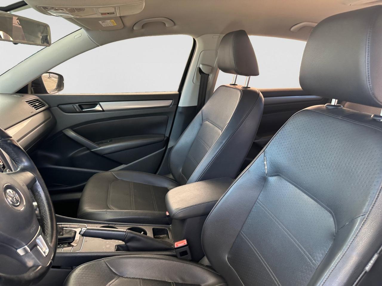 2015 Volkswagen Passat  Selma TX