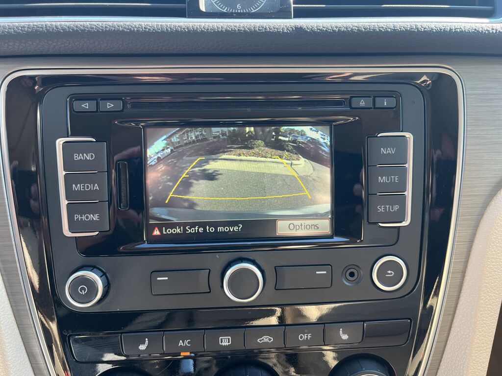 2015 Volkswagen Passat 1.8T SE w/Sunroof & Nav Wilmington NC
