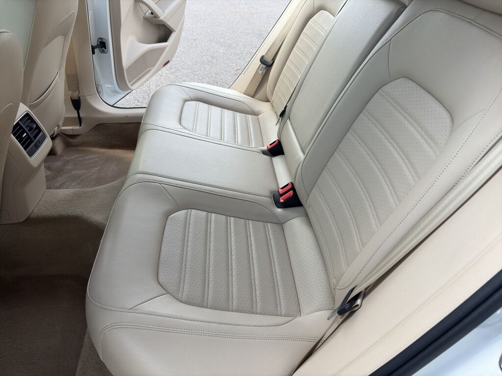 2015 Volkswagen Passat 1.8T SE w/Sunroof & Nav Wilmington NC