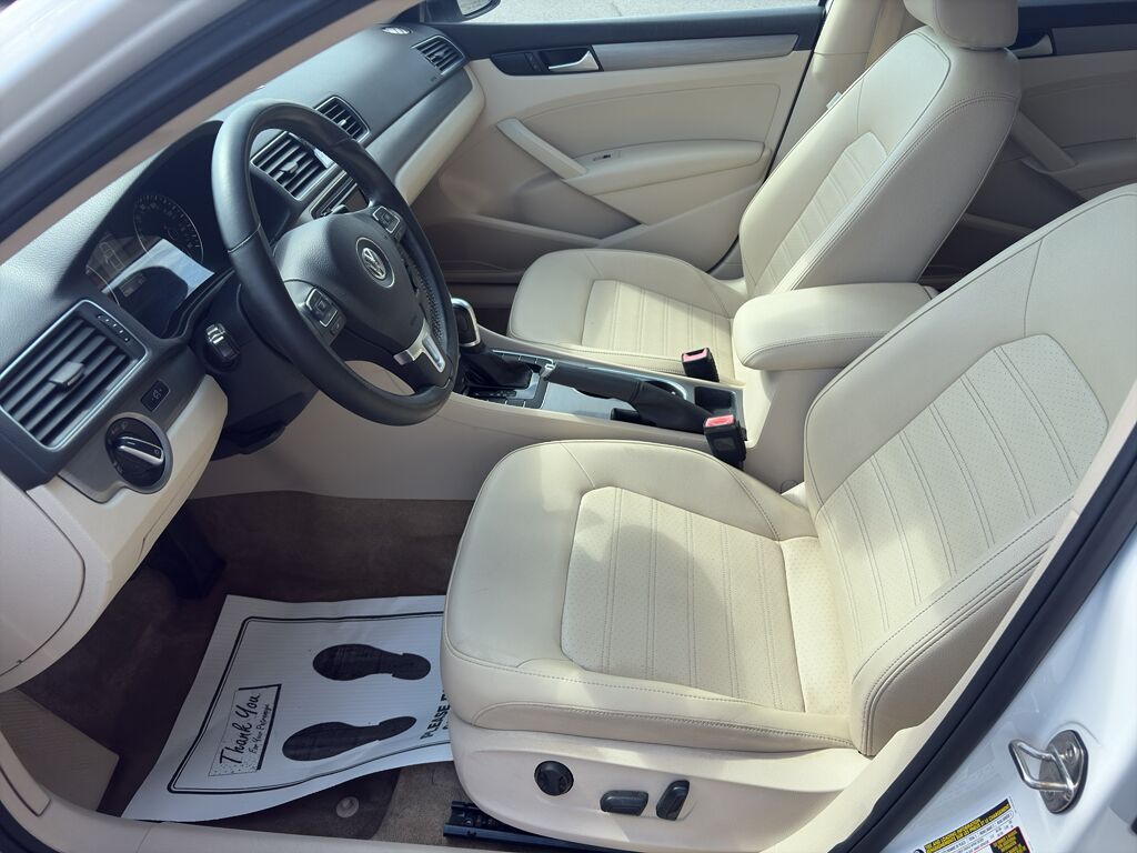 2015 Volkswagen Passat 1.8T SE w/Sunroof & Nav Wilmington NC