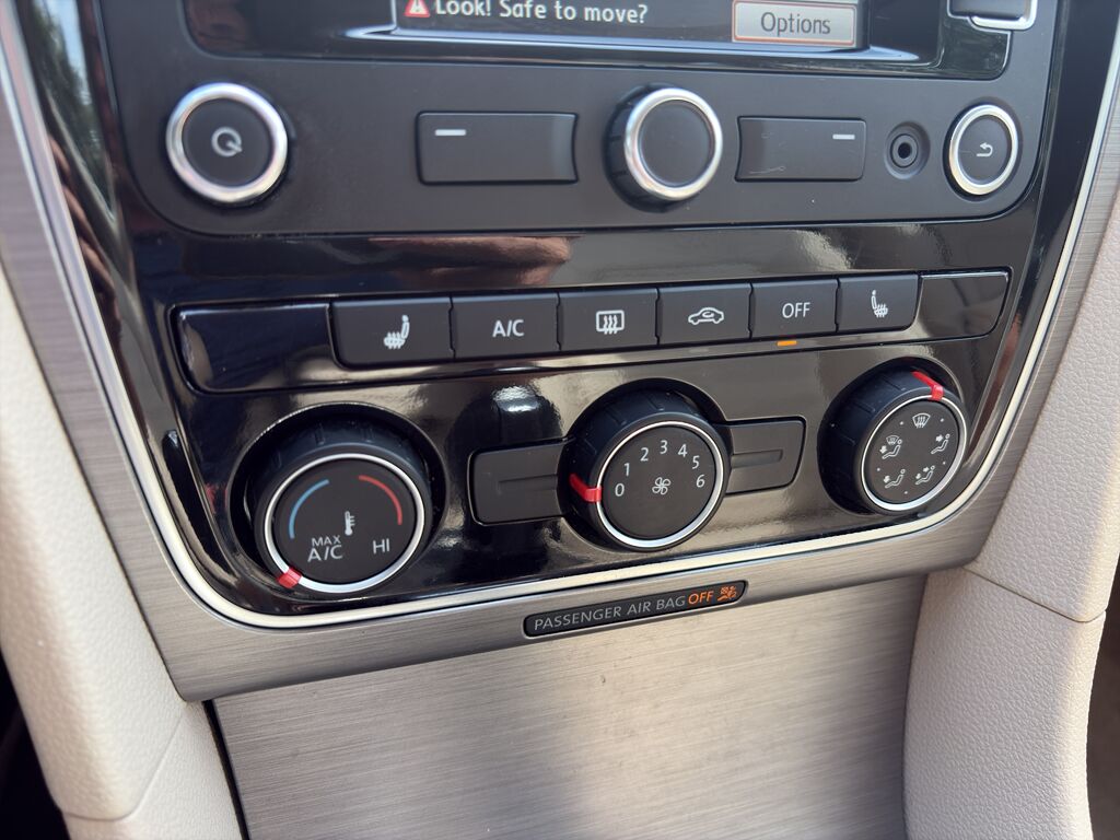 2015 Volkswagen Passat 1.8T SE w/Sunroof & Nav Wilmington NC