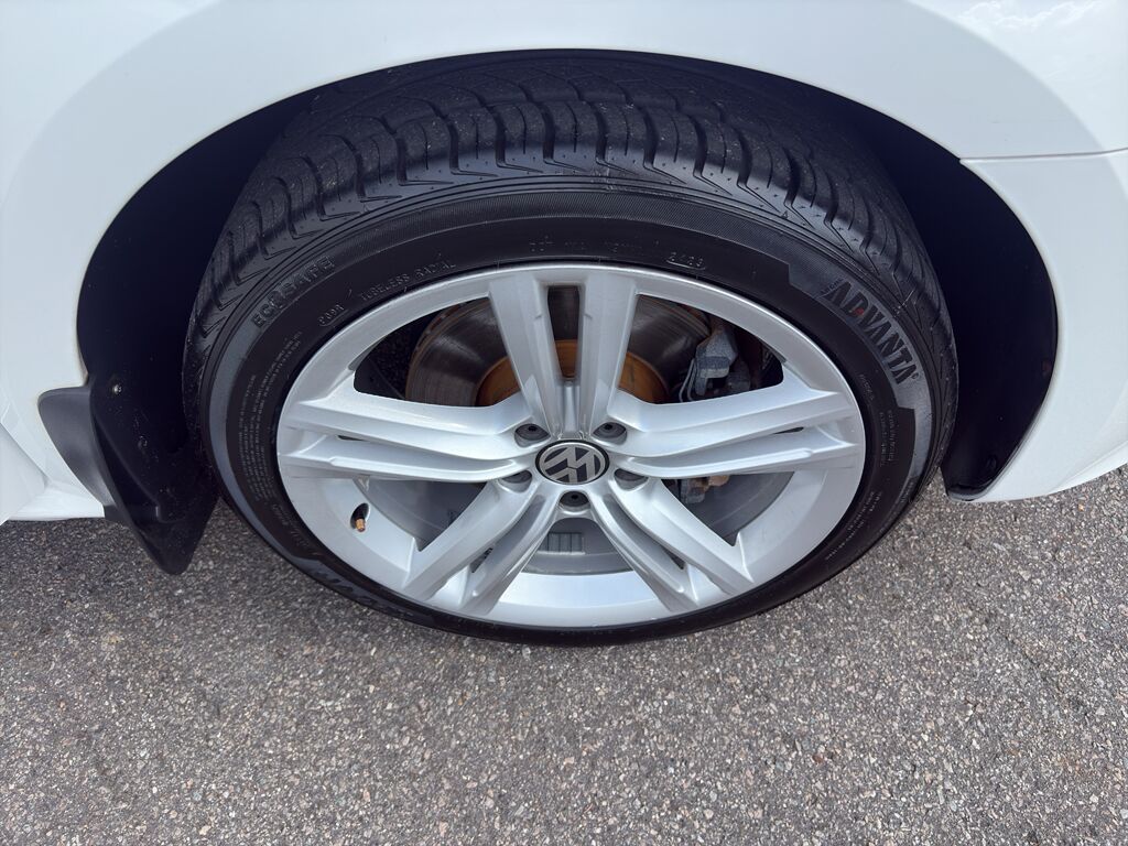2015 Volkswagen Passat 1.8T SE w/Sunroof & Nav Wilmington NC