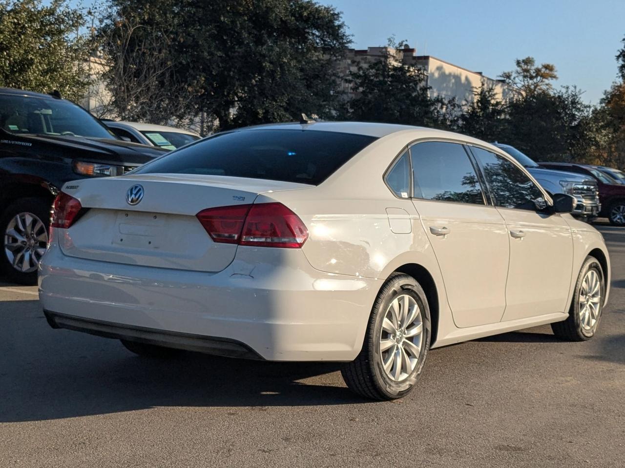 2015 Volkswagen Passat 1.8T Wolfsburg Edition