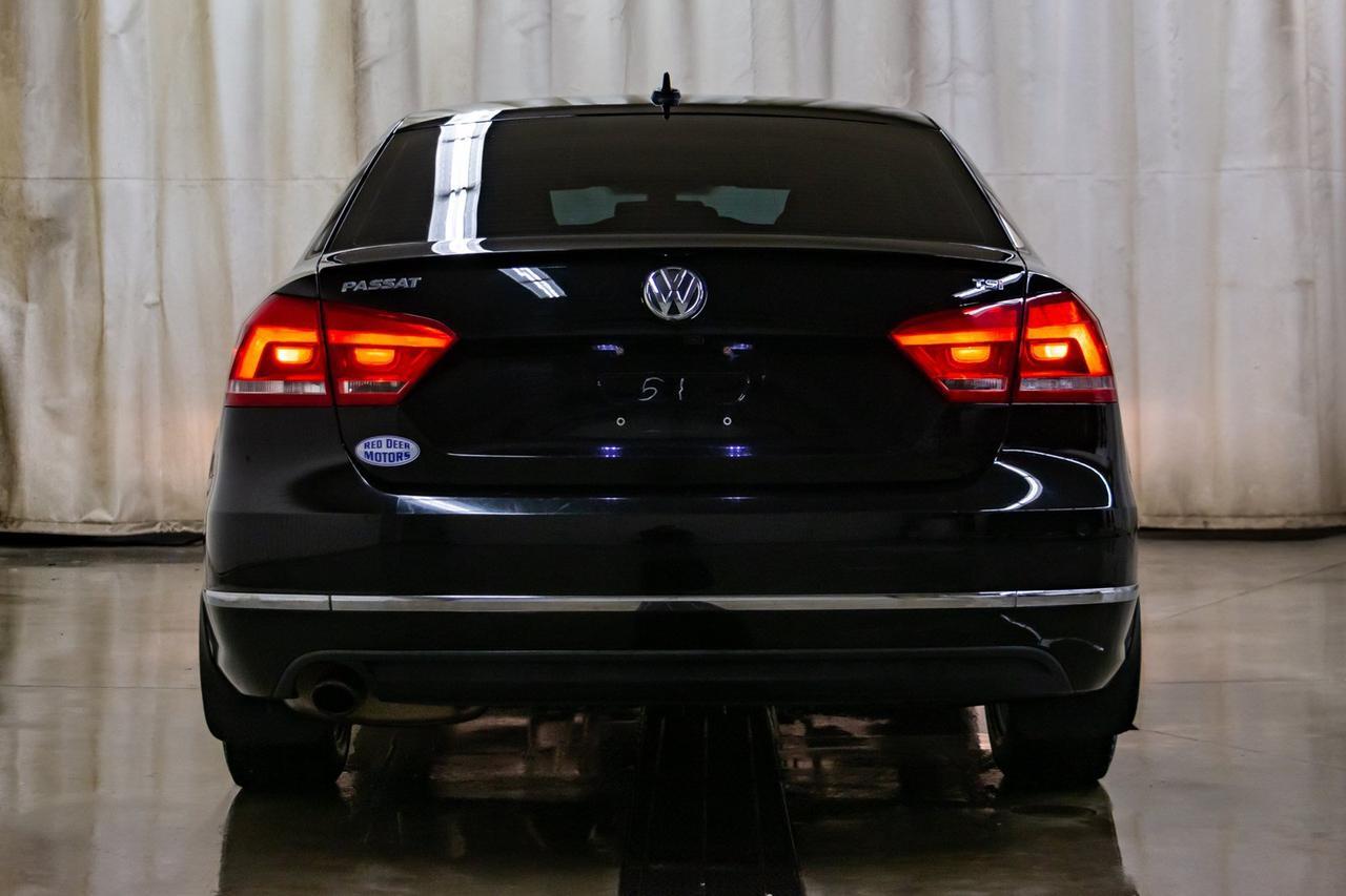 2015 Volkswagen Passat Highline Leather Roof Nav Red Deer AB