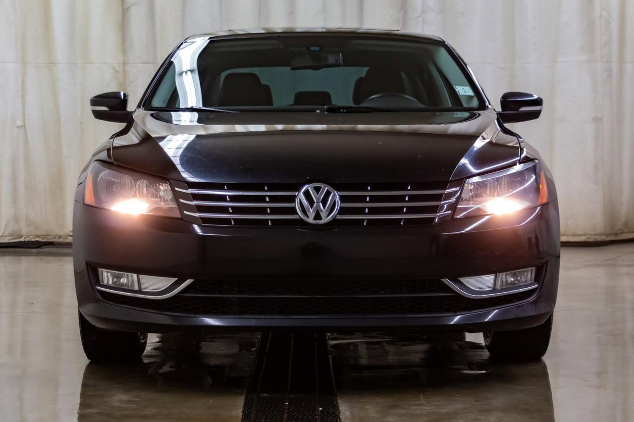 2015 Volkswagen Passat Highline Leather Roof Nav Red Deer AB