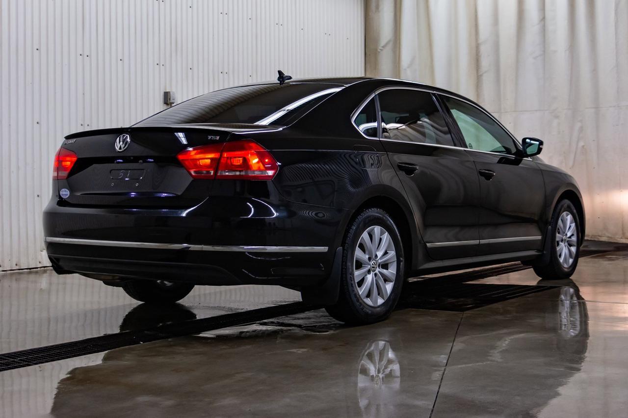 2015 Volkswagen Passat Highline Leather Roof Nav Red Deer AB