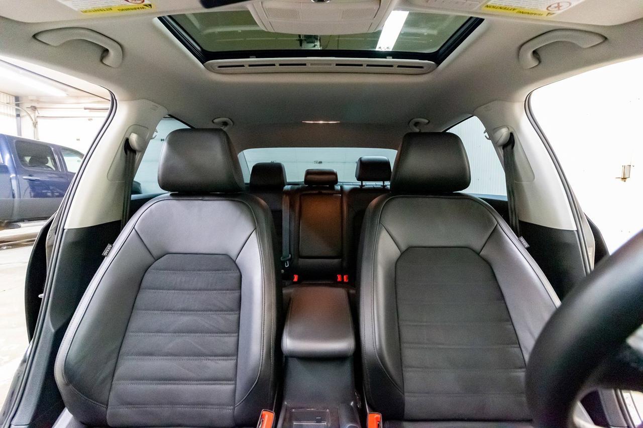 2015 Volkswagen Passat Highline Leather Roof Nav Red Deer AB