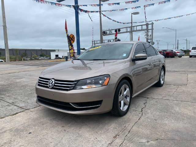 2015 Volkswagen Passat SE PZEV 6A Bradenton FL