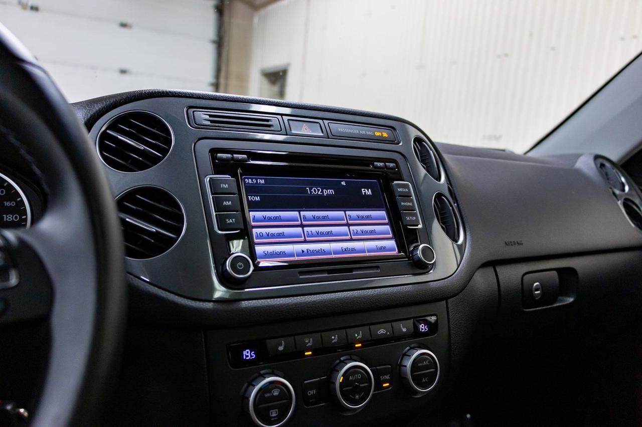 2015 Volkswagen Tiguan 4Motion Comfortline Leather Roof BCam Red Deer AB