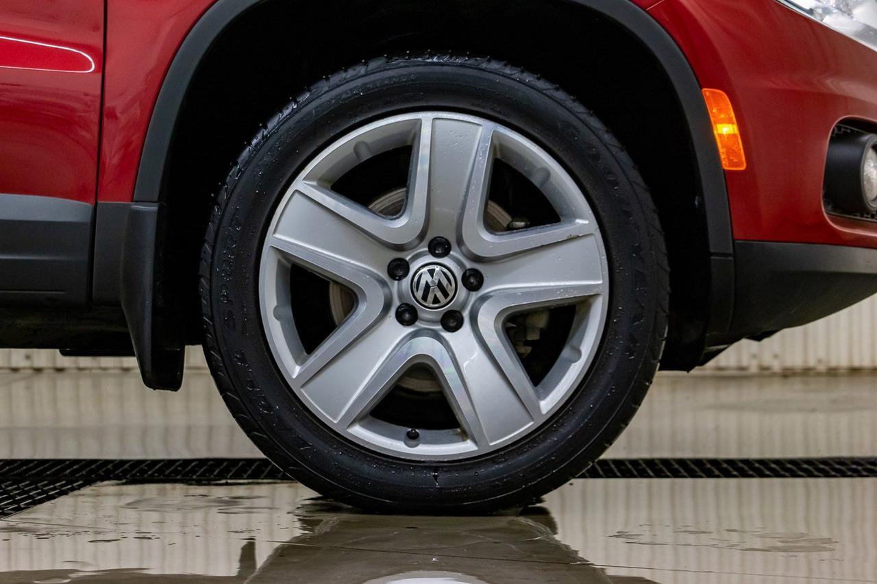 2015 Volkswagen Tiguan 4Motion Comfortline Leather Roof BCam Red Deer AB