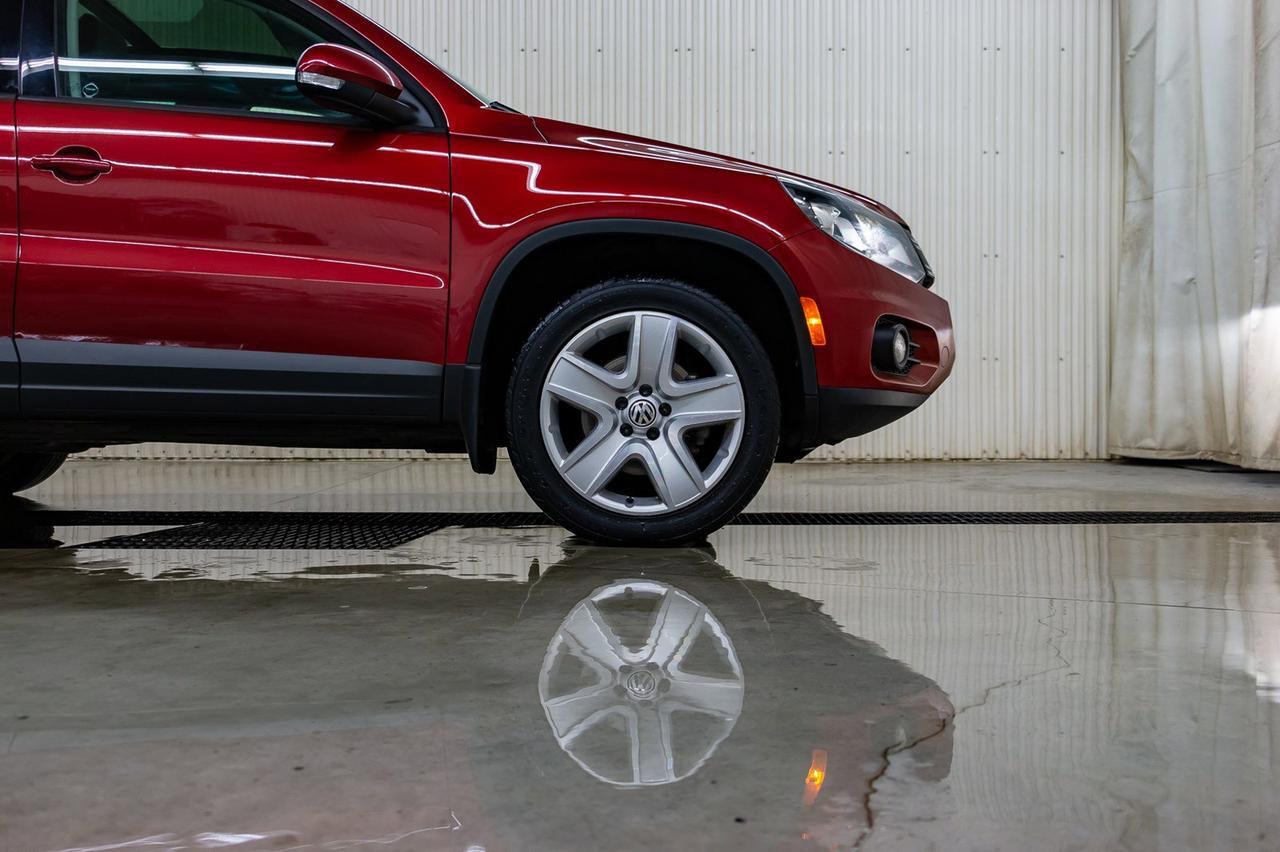 2015 Volkswagen Tiguan 4Motion Comfortline Leather Roof BCam Red Deer AB