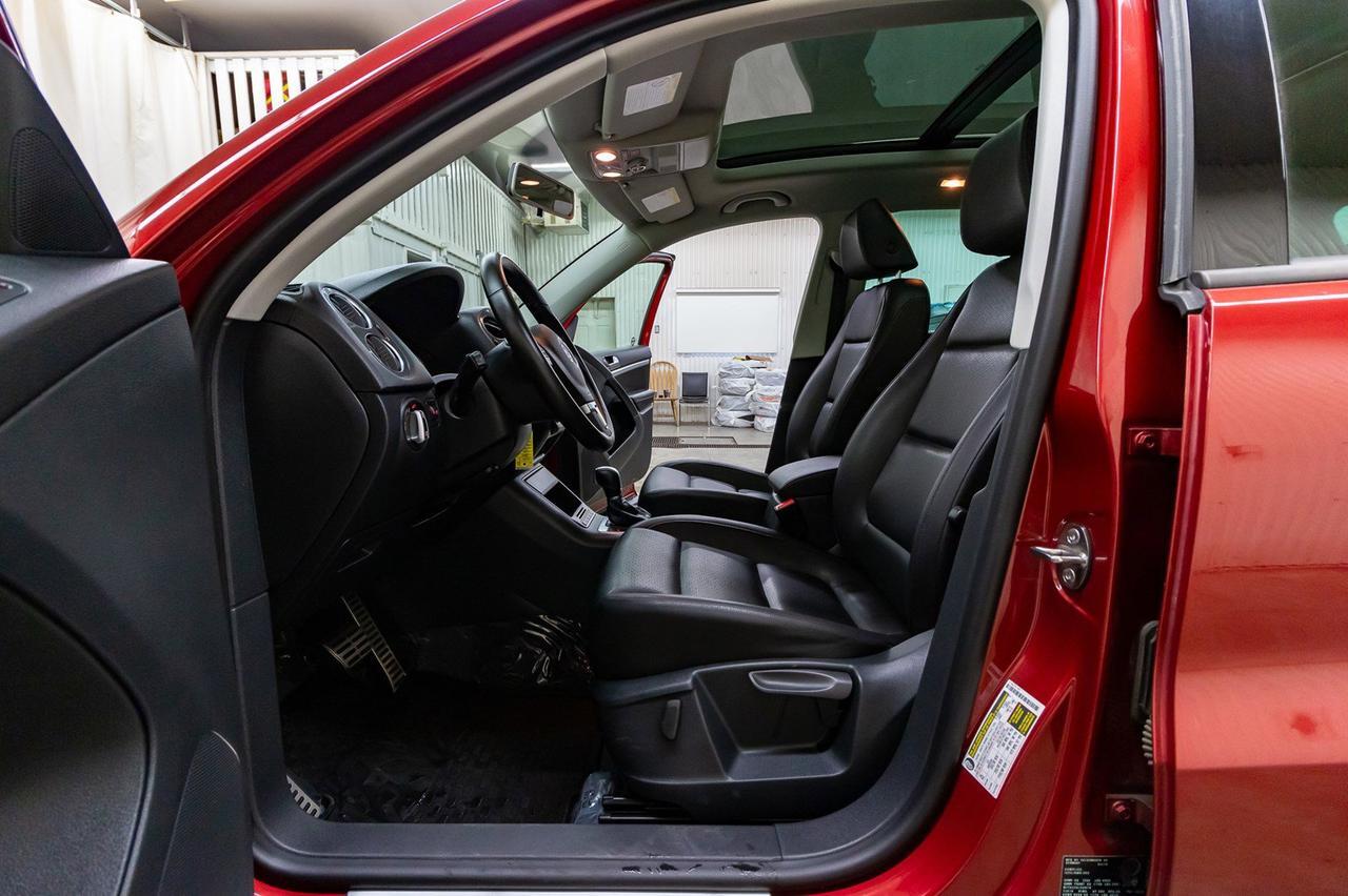 2015 Volkswagen Tiguan 4Motion Comfortline Leather Roof BCam Red Deer AB