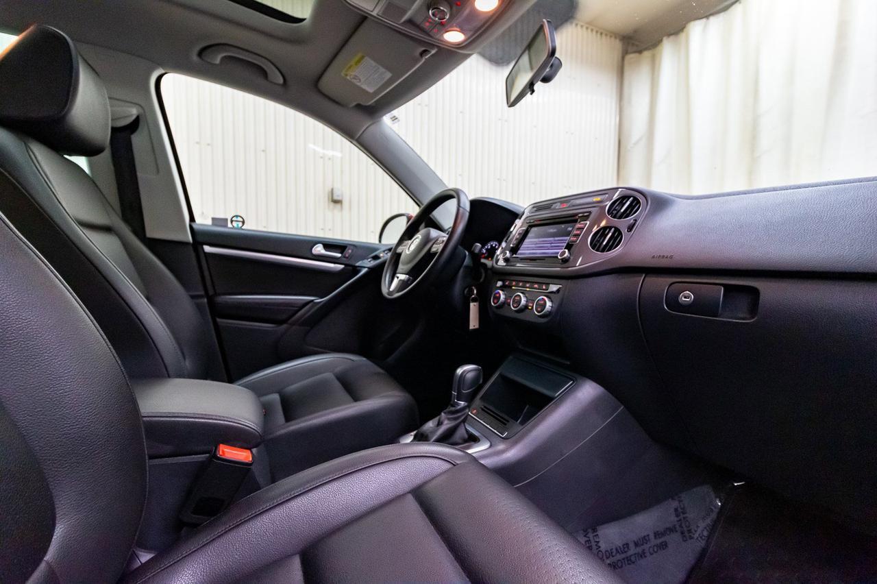 2015 Volkswagen Tiguan 4Motion Comfortline Leather Roof BCam Red Deer AB