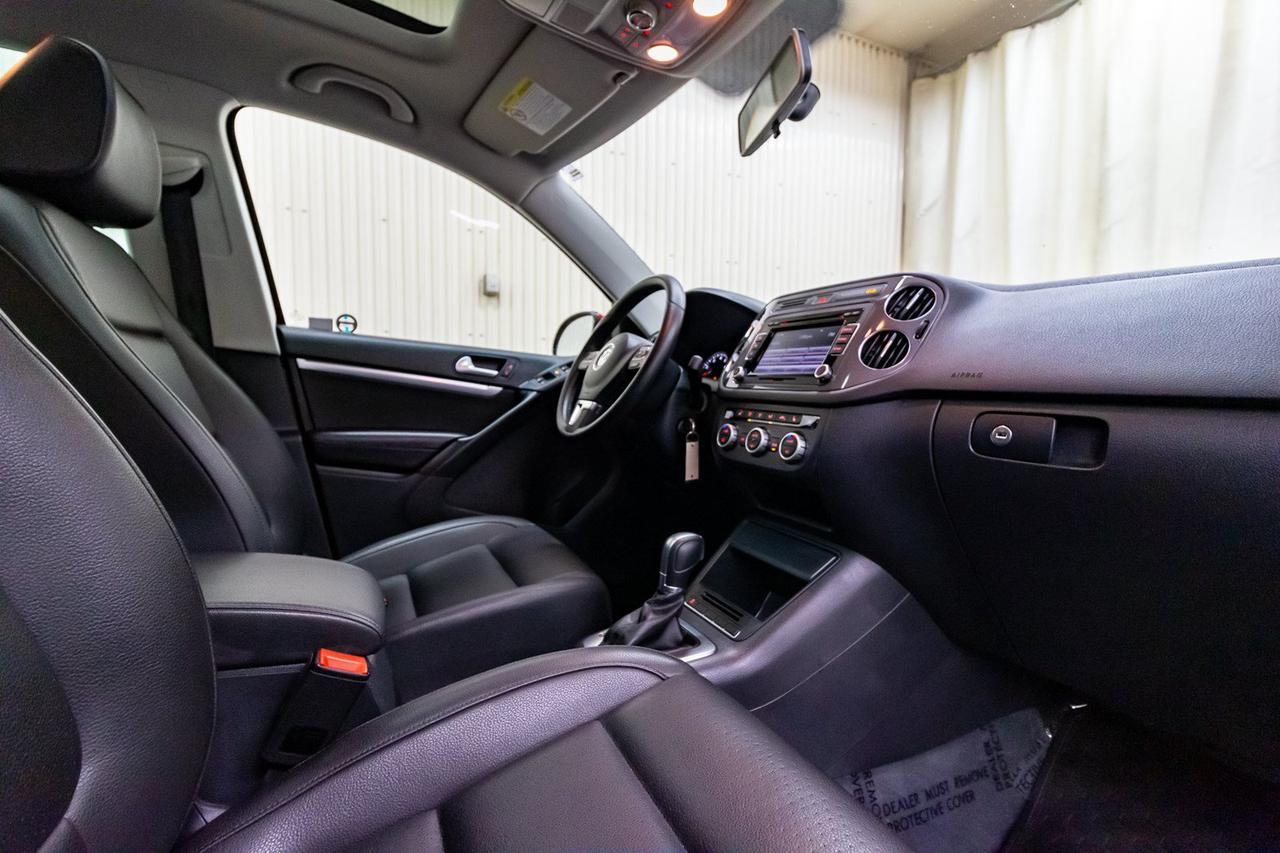 2015 Volkswagen Tiguan 4Motion Comfortline Leather Roof BCam Red Deer AB