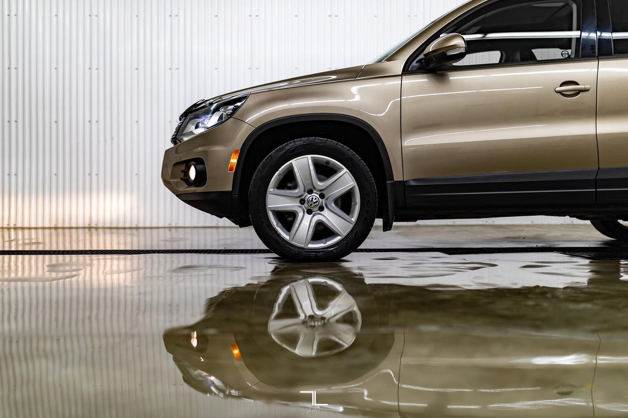 2015 Volkswagen Tiguan 4Motion Highline Leather Roof BCam Red Deer AB