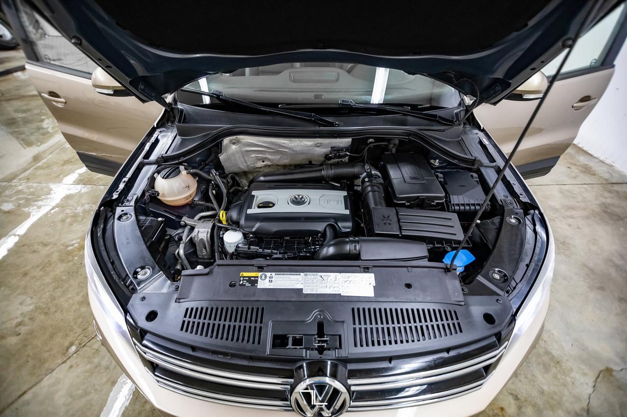 2015 Volkswagen Tiguan 4Motion Highline Leather Roof BCam Red Deer AB