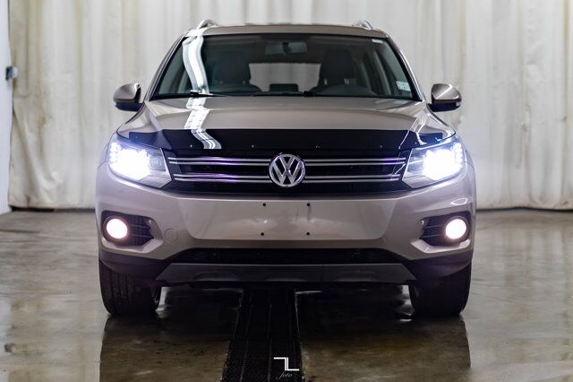 2015 Volkswagen Tiguan 4Motion Highline Leather Roof BCam Red Deer AB
