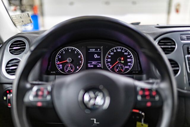 2015 Volkswagen Tiguan 4Motion Highline Leather Roof BCam Red Deer AB