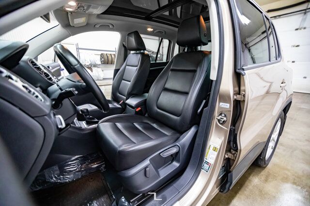 2015 Volkswagen Tiguan 4Motion Highline Leather Roof BCam Red Deer AB