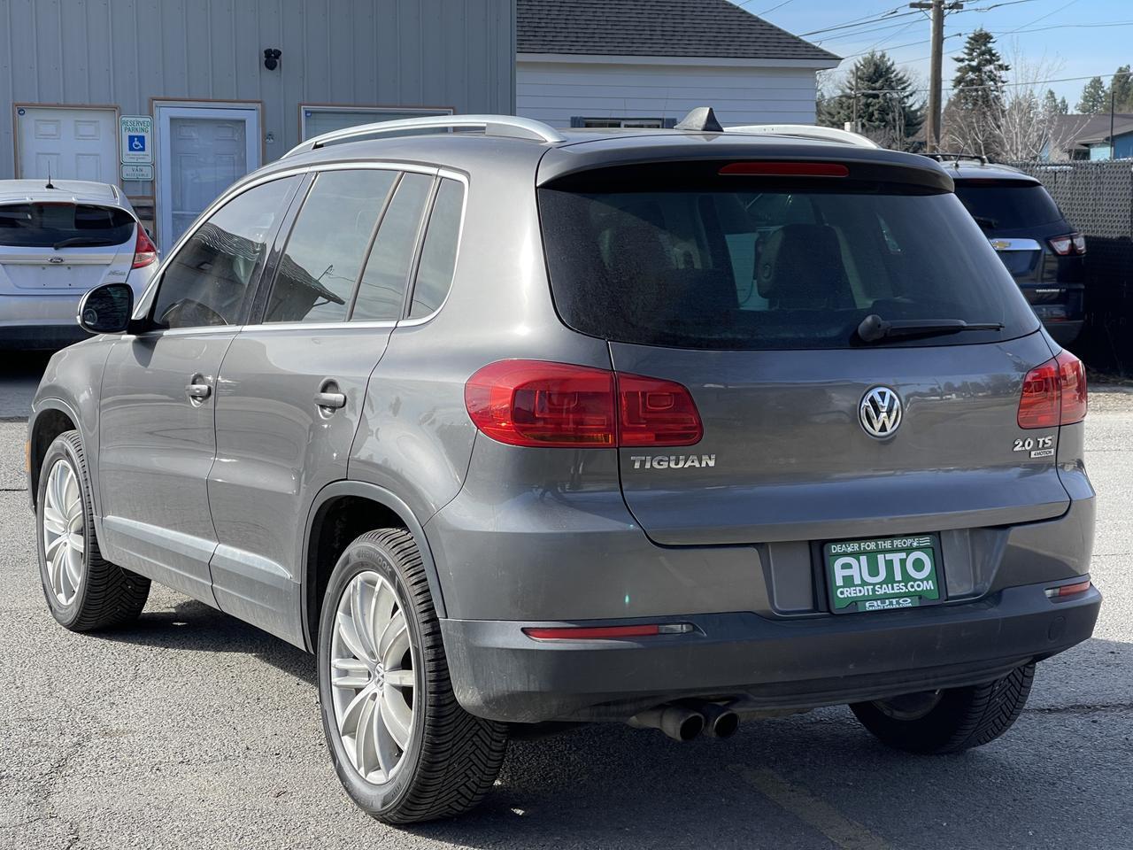 2015 Volkswagen Tiguan SE