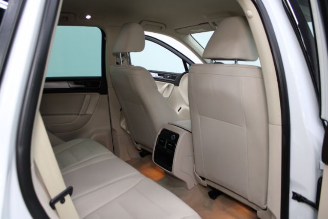 2015 Volkswagen Touareg VR6 Lux Chantilly VA