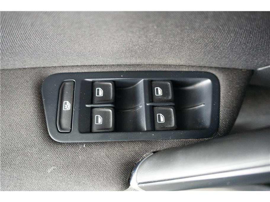 2015 Volkswagen e-Golf Limited Edition Hatchback Sedan 4D Folsom CA