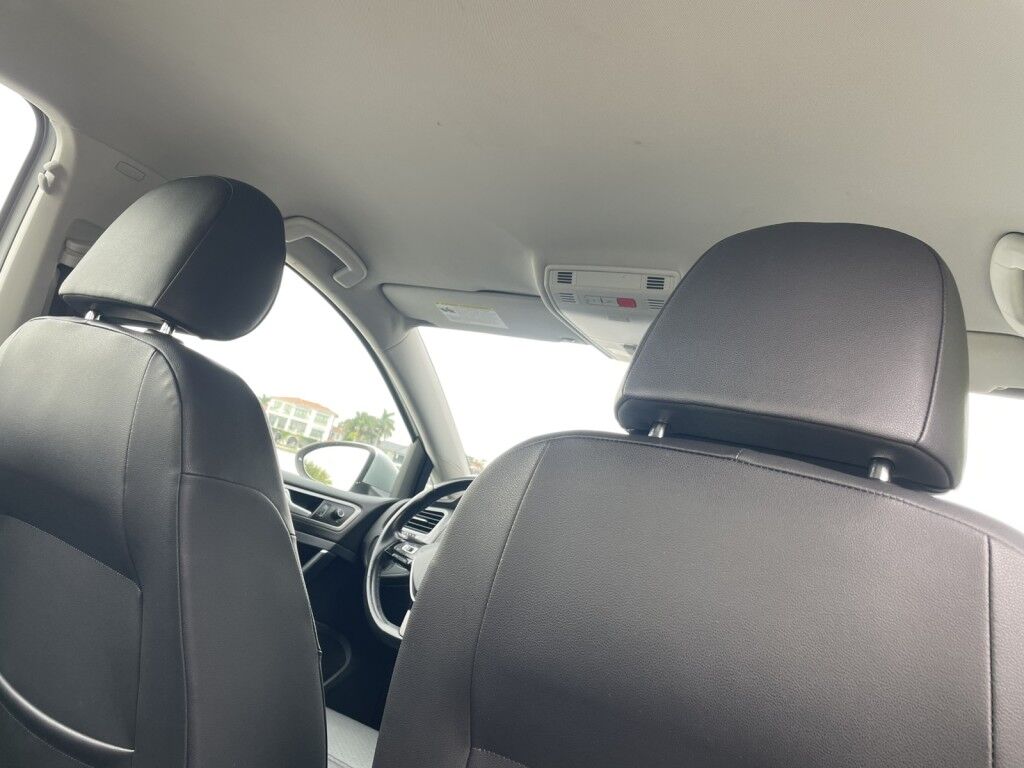 2015 Volkswagen e-Golf SEL PREMIUM~ELECTRIC~LOW MILES!!!~ONLINE FINANCE AND SHIPPING AVAILABLE!!!!! Sarasota FL