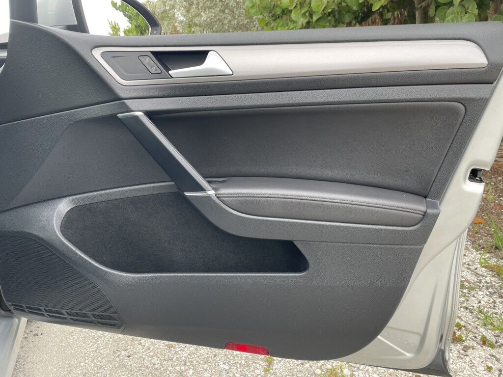2015 Volkswagen e-Golf SEL Premium Sarasota FL
