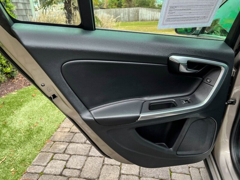 2015 Volvo S60 T5 Drive-E Premier Plus Wilmington NC